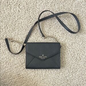 Kate Spade Black Crossbody Bag Sleek Design Adjustable Strap